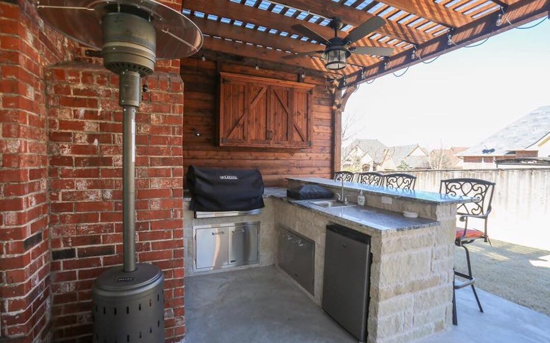 Outdoor Kitchens Tulsa | Outdoor Kitchen Barstool Sizes