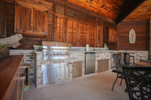 Outdoor Kitchen Builder OKC